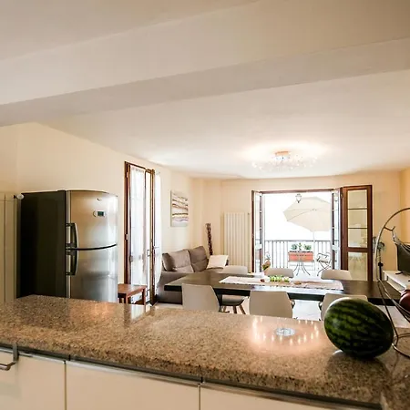 Διαμέρισμα Giulia Βερμπάνια