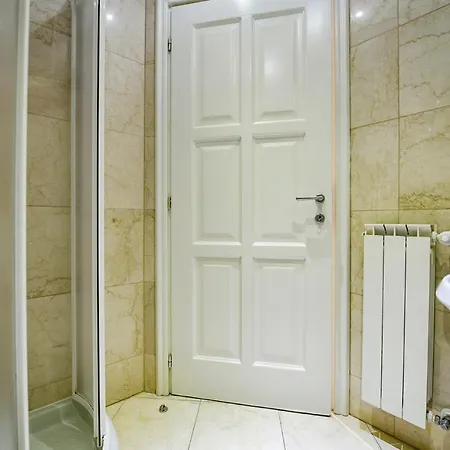 Giulia Διαμέρισμα *